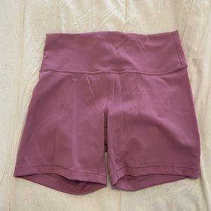 Lululemon Vintage Plum Wunder Train Shorts 6” size 12